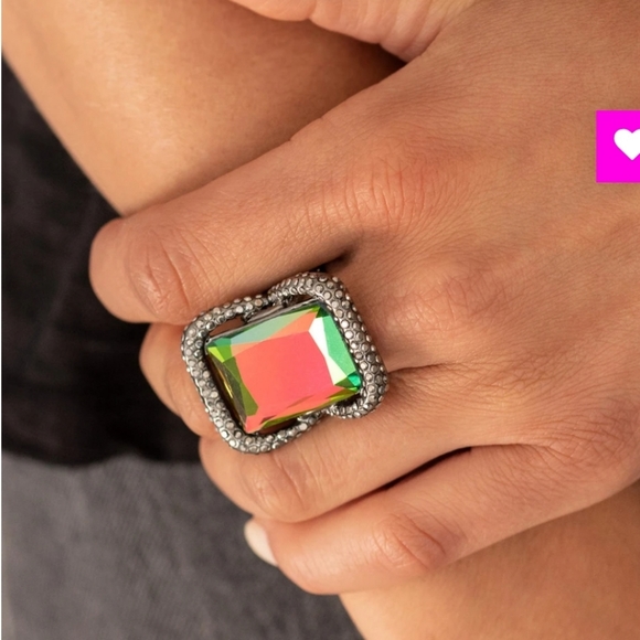 4 pieces Papparazi Oil Spill -Heir Down, Show Glow - Picture 4 of 6